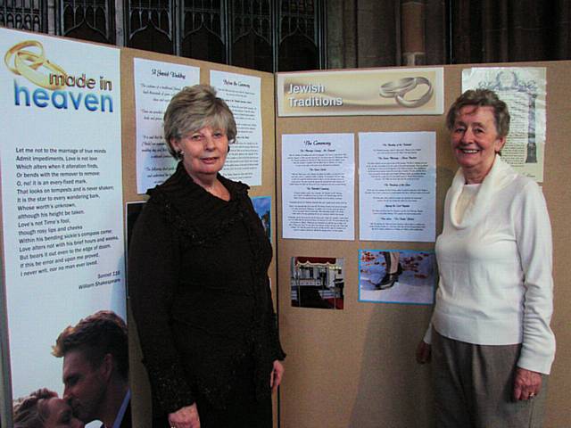 Margaret Morris and Irene Gould, from Jackson's Row Synagogue, at the exhibition